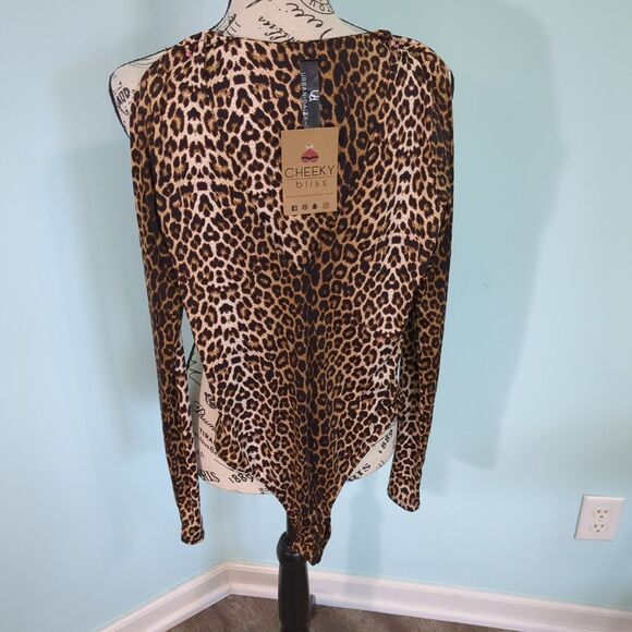 Urban daisy cheetah print body suit small new with tags - Picture 1 of 6